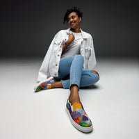 Women’s slip-on canvas shoes. HEARTS